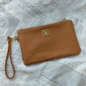 Portable Charger Clutch